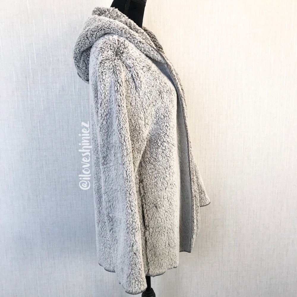 •Victoria's Secret PINK• Sherpa Cardigan - Picture 2 of 7